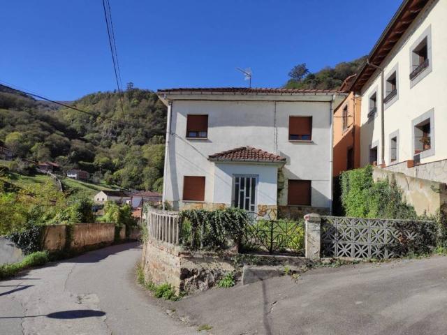 Casa en Venta en Aller