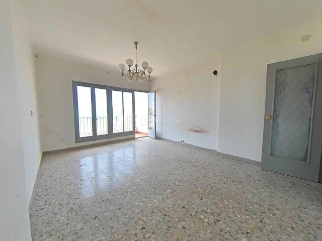 Casa en venta en Almatret. Casas.