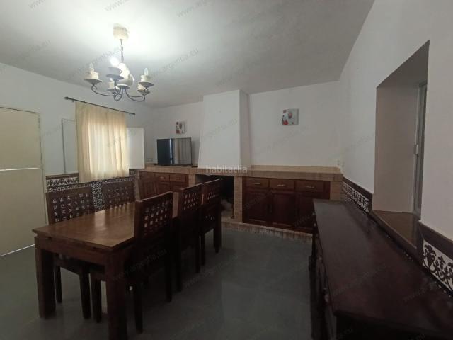 Casa en venta en Almadén de la Plata. Nueva vivienda en venta. Casas Almadén de la.
