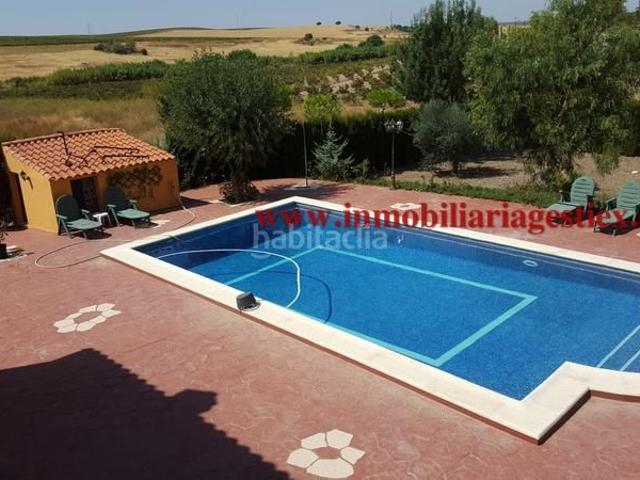 Casa en venta en Almendralejo. Casas.