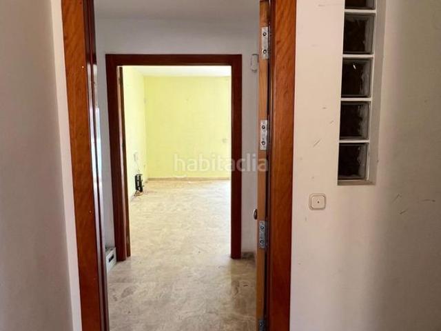 Casa en venta en Almería, Los Molinos Villa Blanca. CASA EDIFICIO CON GRAN GARAJE Y ESTUDIO. Casas.