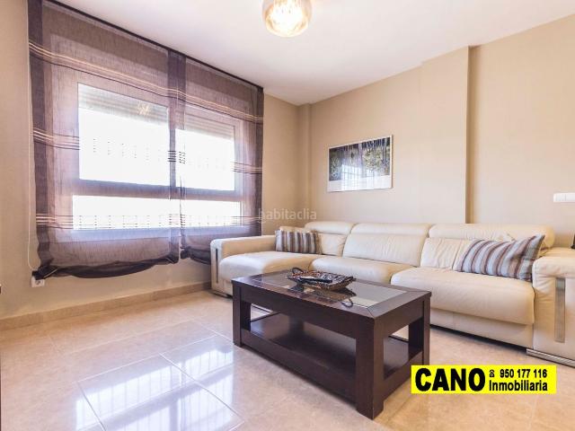 Casa en venta en Almería, Los Molinos Villa Blanca. Triplex en Villablanca, Almería. Casas.