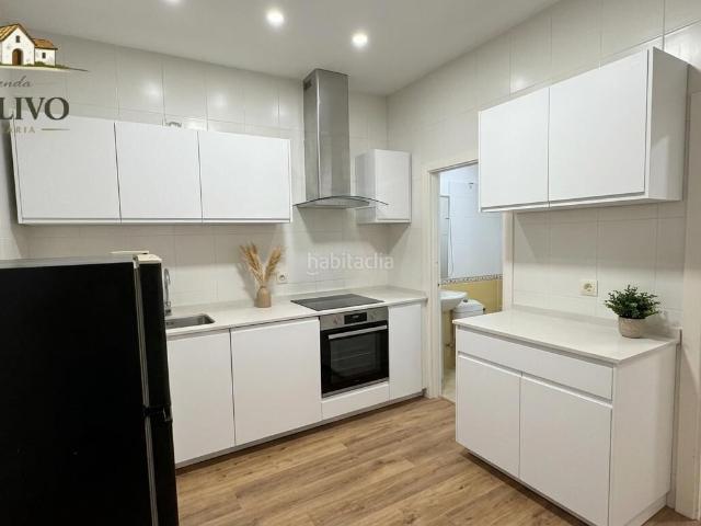 Casa en venta en Almería, La Chanca Pescadería. CASA PARA INVERSIÓN A UNA CALLE DEL PUERTO DE ALMERÍA. Casas.