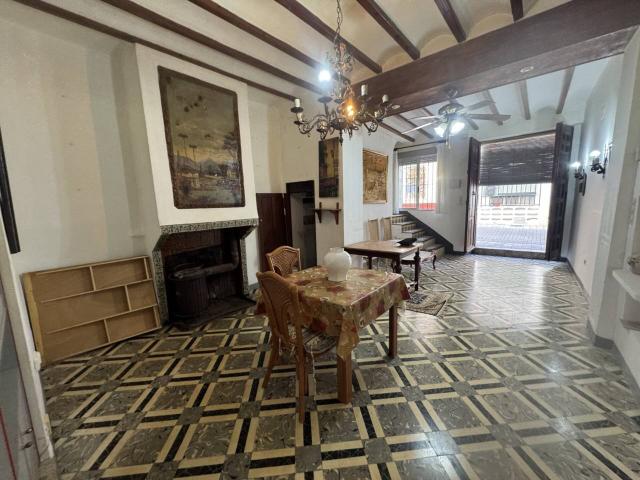 Casa en venta en Almiserà