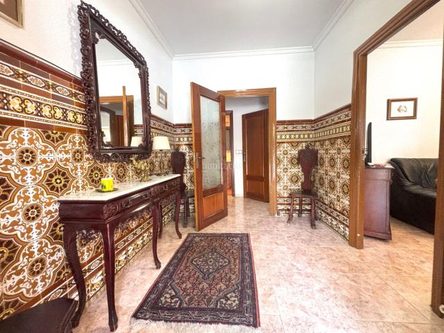 Casa en venta en Alpedrete. INMOSEGUR vende CÓMODA Y CÉNTRICA CASA DE PIEDRA DE UNA SOLA PLANTA CON PATIO. Casas.