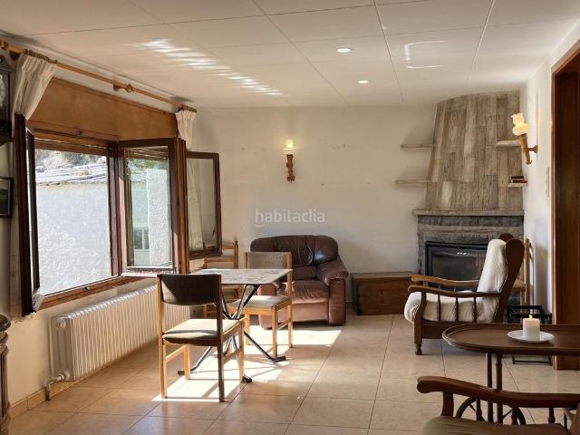 Casa en venta en Alpens. Casa con terreno y solares Una oportunidad única en Alpens. Casas.