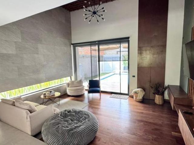 CASA EN VENTA EN ALQUERÍAS DE POZOS