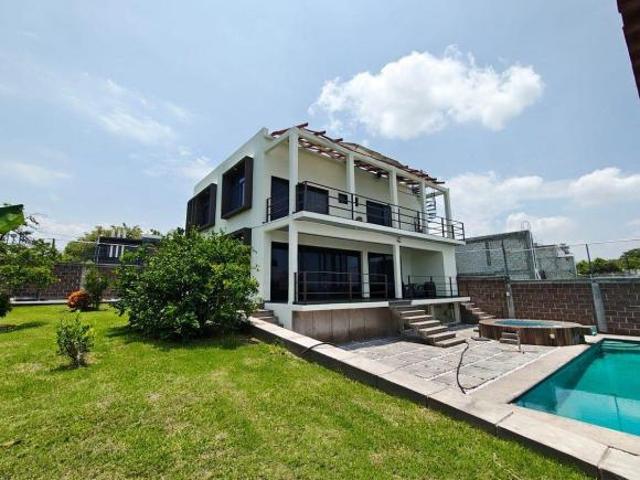 CASA EN VENTA EN ALTOS DE OAXTEPEC