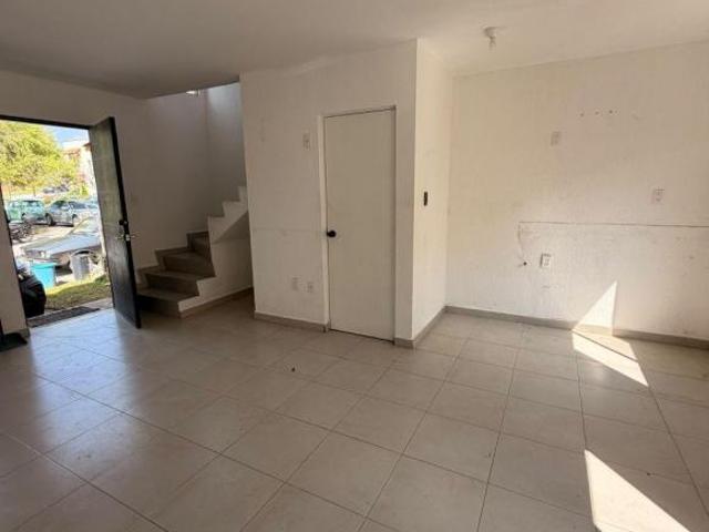 ¡CASA EN VENTA EN ALTA CALIFORNIA!
