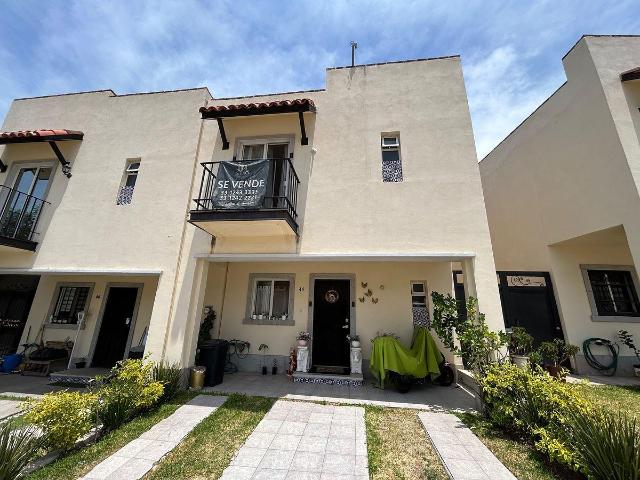 Casa en venta en Alta California