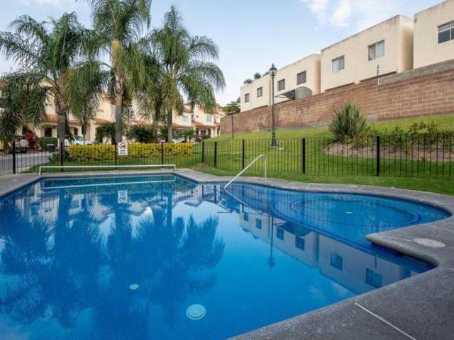 CASA EN VENTA EN ALTA CALIFORNIA INT #26