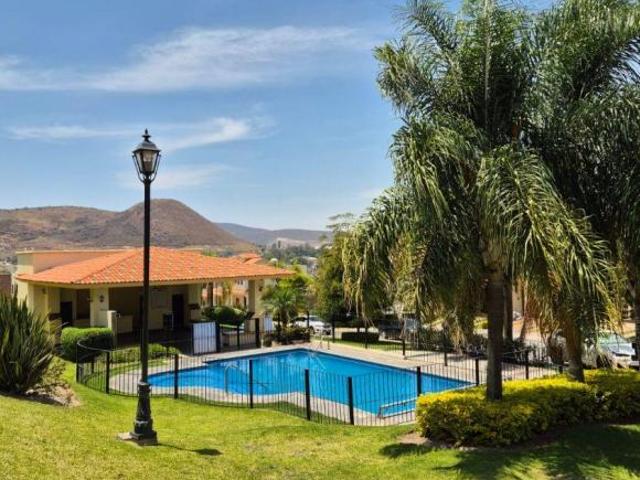 CASA EN VENTA EN ALTA CALIFORNIA RESIDENCIAL TLAJOMULCO DE ZÚÑIGA