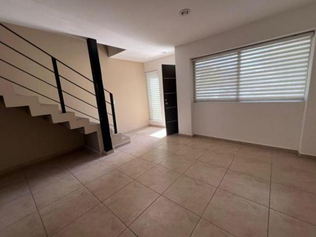 CASA EN VENTA en Altaluz Residencial