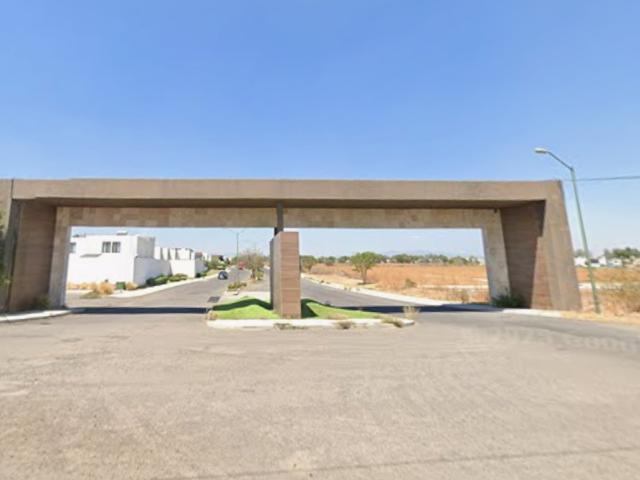 Casa en Venta en Alteza Residencial, Celaya Condominio con Excelente Ubicación
