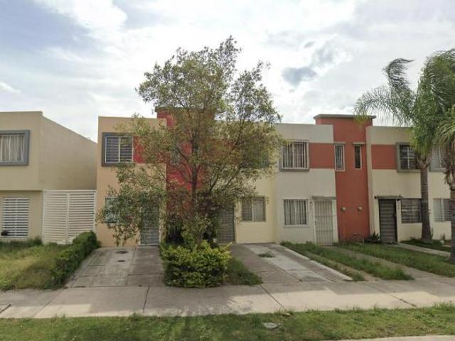 Casa en venta en Amaranto Residencial Av. Capistrano en la Zona de Mayor Crecimiento de Zapopan