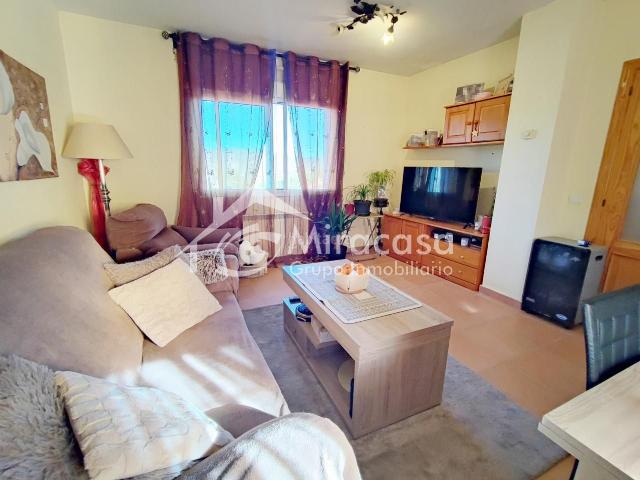 Casa en venta en Ambite. Grupo Inmobiliario Miracasa vende chalet en calle Del Manzano, en Ambite Madrid. Casas.