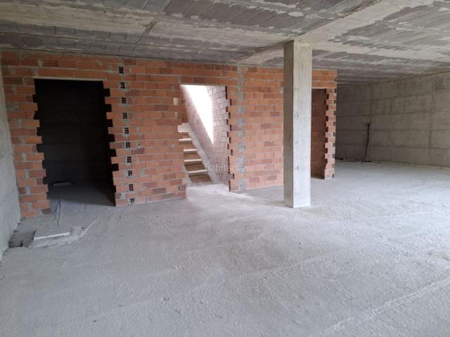 Casa en venta en Ames, Área de Ames. CASA EN OBRA ENTRE SANTIAGO Y BERTAMIRÁNS. Casas.