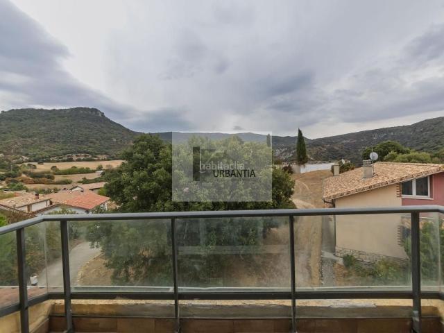 Casa en venta en Améscoa Baja. DOS VIVIENDAS PAREADAS A ESTRENAR ENTRE URBASA Y LÓQUIZ ARTAZA. Casas Améscoa.