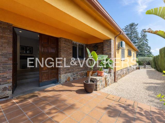 Casa en venta en Ametlla del Vallès L´. Excepcional propiedad en venta en una de las zonas más tranquilas de lAmetlla del Vallès. Casas Ametlla del Vallès.