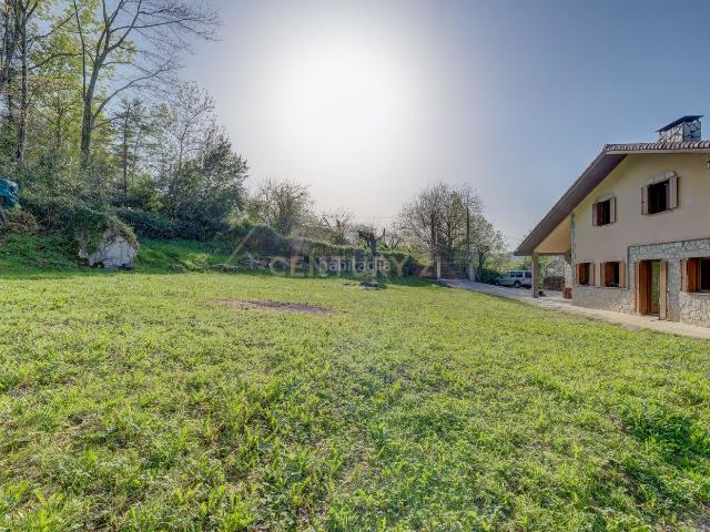 Casa en venta en Amezketa. Exclusivo chalet junto al Parque Natural de Aralar. Casas.