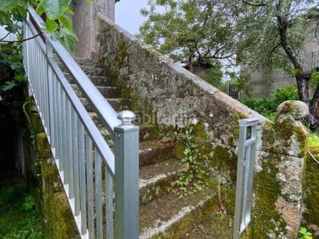Casa en venta en Amoeiro. CASA EN VENTA EN SAN XIAO AMOEIRO. Casas.