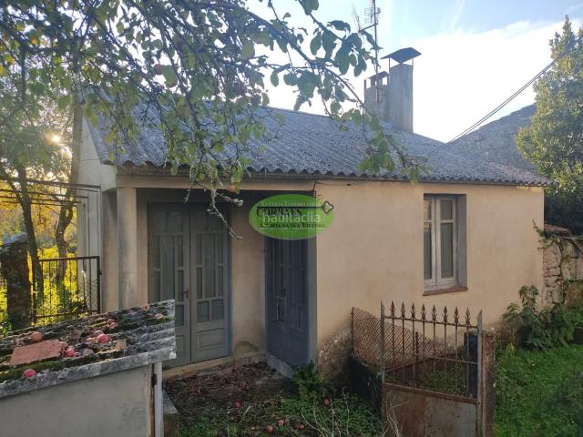 Casa en venta en Amoeiro. Casas.