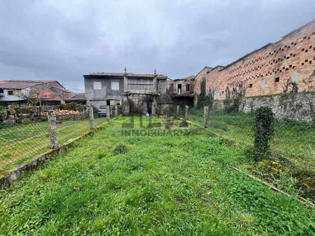 Casa en venta en Amoeiro. Casas.