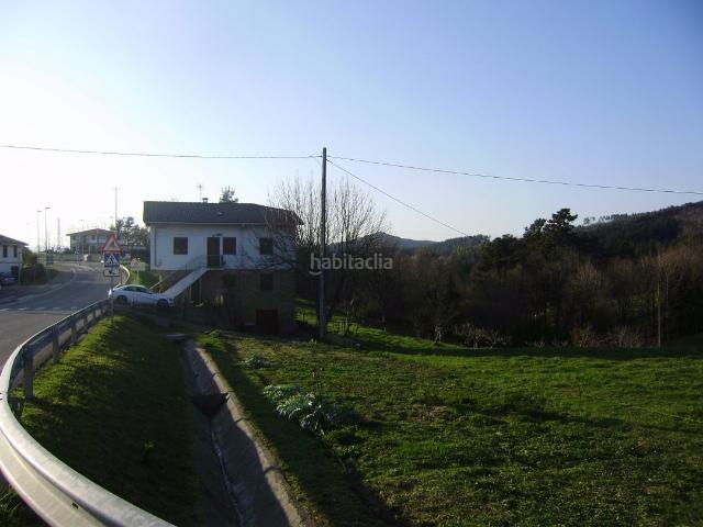 Casa en venta en Amorebieta Etxano. CASA, CON TERRENO, EN VENTA EN AUTZAGANE AMOREBIETA, POSIBILIDAD DE DOS VIVIENDAS. Casas Amorebieta.