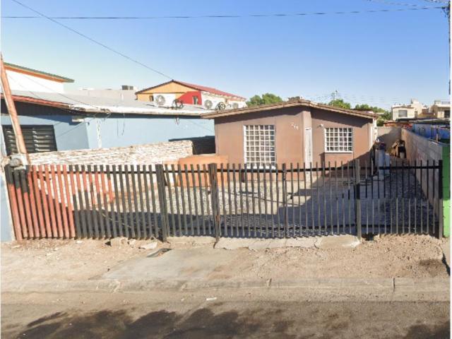 Casa en venta en Ampliación Jardines del Lago, Mexicali, Baja California