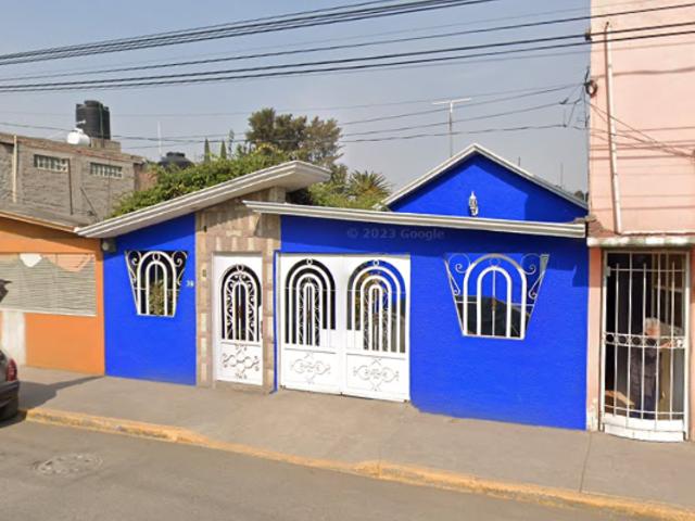 Casa en venta en Ampliación San Pablo de las Salinas, Tultitlán, México