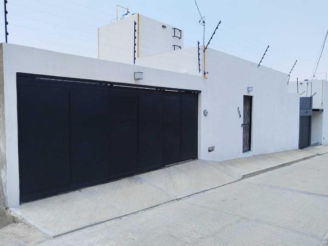 Casa en venta en Ampliación Siete Regiones Parte Norte, Oaxaca de Juárez, Oaxaca