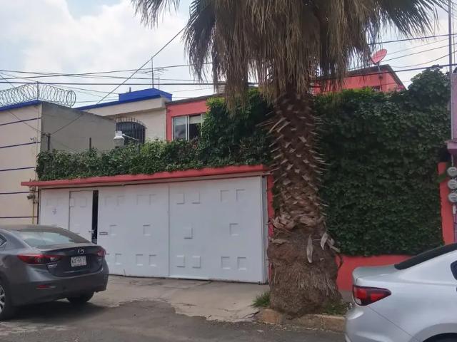 Casa en venta en Ampliación Petrolera, Azcapotzalco, Ciudad de México