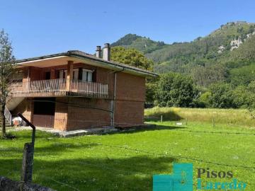 Casa en Venta en Ampuero