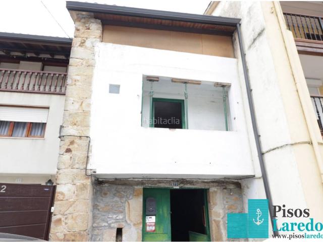 Casa en venta en Ampuero. Casa para rehabilitar. Casas.