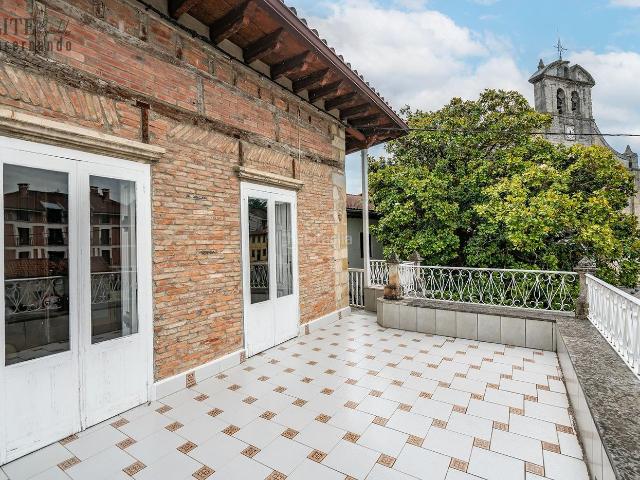 Casa en venta en Ampuero. Historia arquitectónica en Ampuero. Casas.