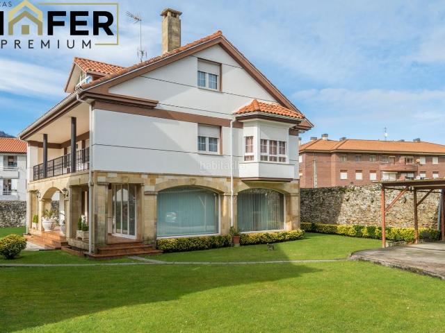 Casa en venta en Ampuero. Vivienda con personalidad junto al Palacio de la Bárcena. Casas.