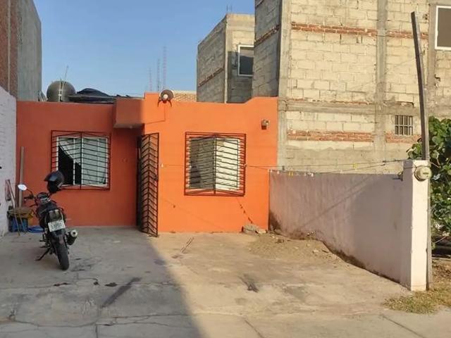 Casa en Venta en Andador Júpiter #2 de Autlán de Navarro Rubén Michel Anguiano Tel. 3171212139