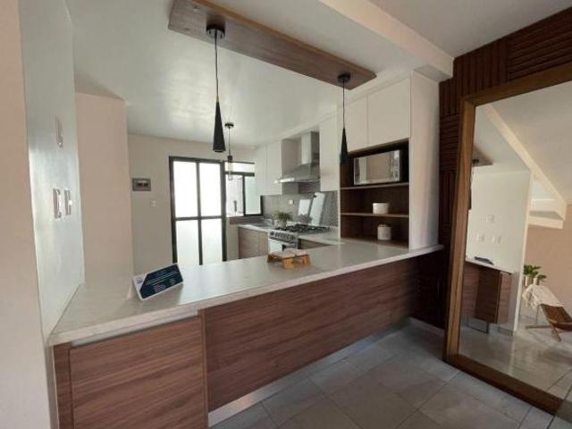 CASA EN VENTA EN ANDRÉS HENESTROSA, LAS AGUILAS, CDMX