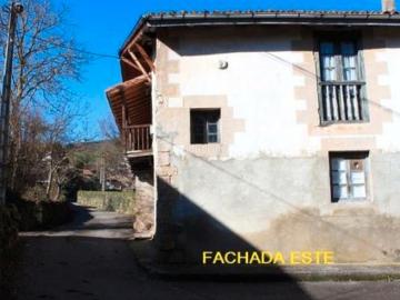 Casa en venta en Anievas. Casas.