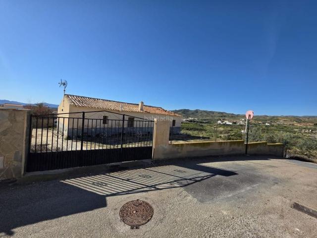Casa en venta en Antas. Encantador cortijo tradicional con amplia parcela para reformar en Antas. Casas.