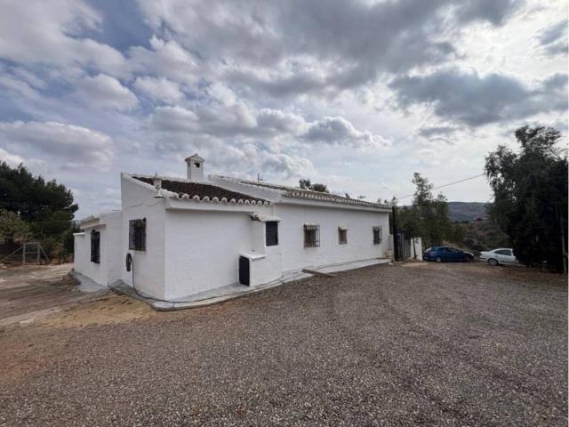Casa rústica / Caserío en Venta en Antequera