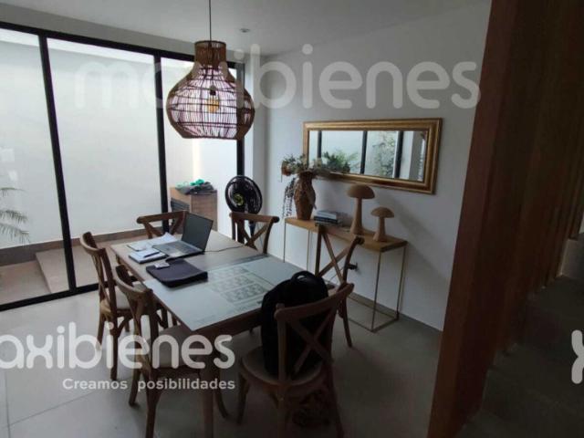 Casa En Venta En Apartado En San Marino V413415