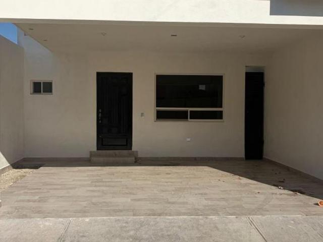 CASA EN VENTA EN APODACA