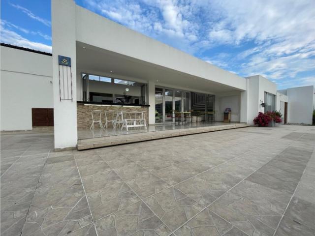 Casa En Venta En Apulo En. V222485
