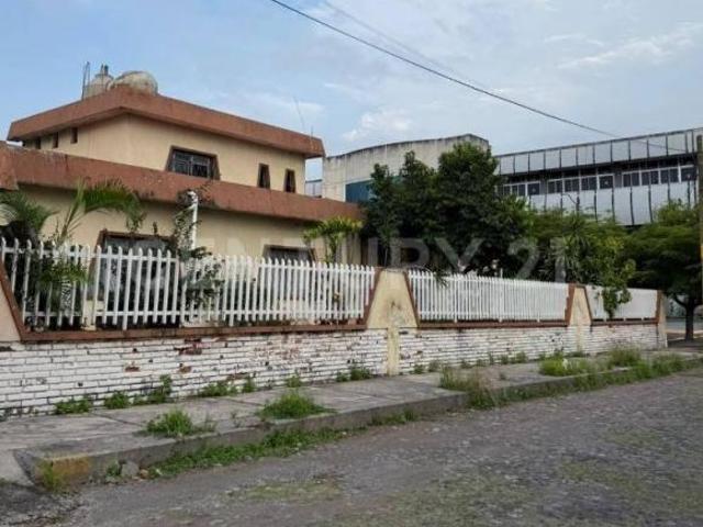 Casa en Venta en Aquiles Serdan 551 Colonia la Armonía, C.p. 28020 Colima
