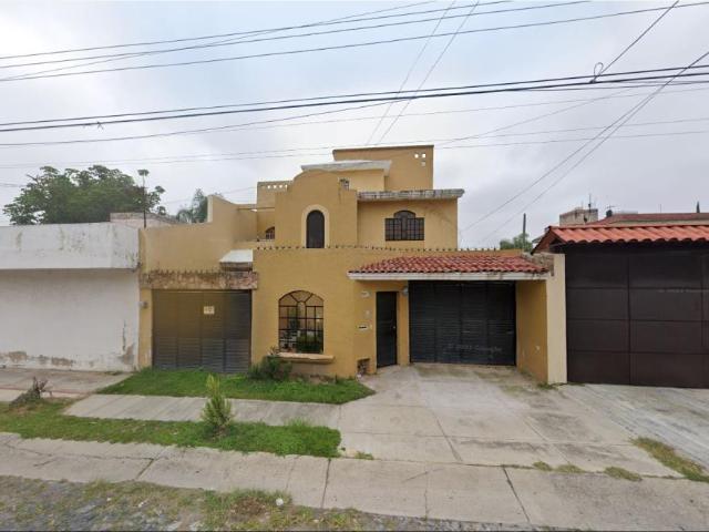 Casa en venta en Arcos de Guadalupe, Zapopan, Jalisco