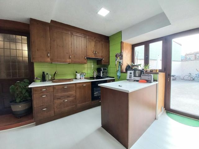 Casa en venta en Arcos. PRECIOSA CASA RÚSTICA CON AMPLIO PATIO. Casas.