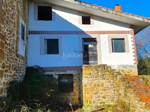 Casa en venta en Arcentales. CASA DE 3 PLANTAS CON TERRENO EN ARTZENTALES. Casas.