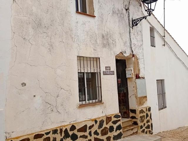 Casa en venta en Corteconcepción. Casa de pueblo en Jabuguillo reformada parcialmente. Casas.