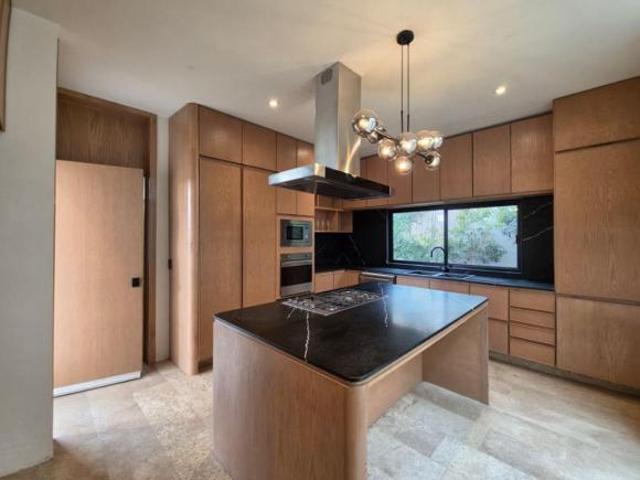 CASA EN VENTA EN ARAUCA II, TERRAZA Y JARDÍN